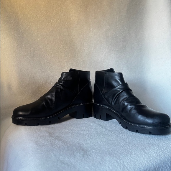 Golo Sharp - Hey Size 10 Women’s Black Ruched Angular Zip Leather Ankle Boots - Picture 5 of 14